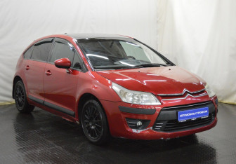 Подержанный автомобиль Citroen C4 Hatchback 2009 года (3 фото)