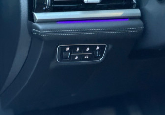 Подержанный автомобиль Changan CS95 2023 года (18 фото)