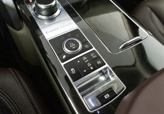 Подержанный автомобиль Land Rover Range Rover 2013 года (25 фото)