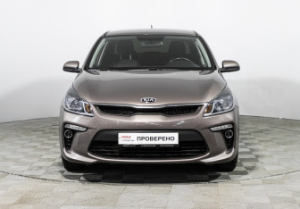 Подержанный автомобиль Kia Rio Sedan 2018 года (2 фото)