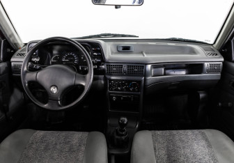 Подержанный автомобиль Daewoo Nexia Sedan 2005 года (10 фото)