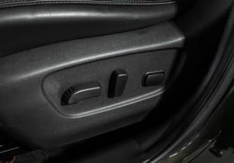 Подержанный автомобиль Nissan X-Trail 2016 года (17 фото)
