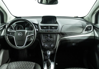 Подержанный автомобиль Opel Mokka 2014 года (13 фото)