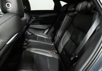 Подержанный автомобиль Geely Tugella 2023 года (10 фото)
