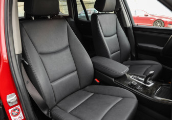 Подержанный автомобиль BMW X3 2017 года (26 фото)