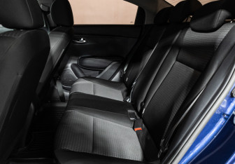 Подержанный автомобиль Kia Rio Sedan 2021 года (10 фото)