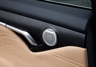 Подержанный автомобиль Voyah Free 2023 года (30 фото)