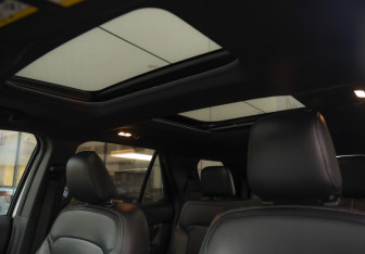 Подержанный автомобиль Ford Explorer 2019 года (26 фото)