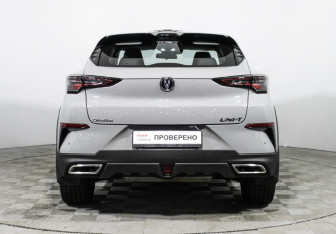 Подержанный автомобиль Changan UNI-T 2023 года (6 фото)