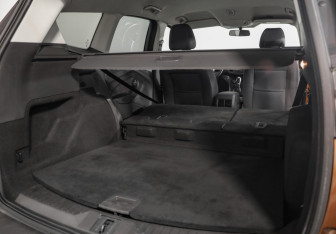 Подержанный автомобиль Ford Kuga 2015 года (26 фото)