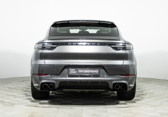 Подержанный автомобиль Porsche Cayenne 2021 года (6 фото)