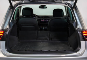 Подержанный автомобиль Volkswagen Tiguan 2019 года (33 фото)
