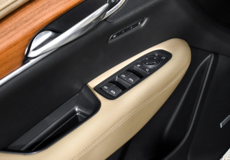 Подержанный автомобиль Cadillac XT5 2019 года (10 фото)
