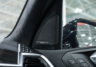 Подержанный автомобиль BMW X7 2023 года (28 фото)