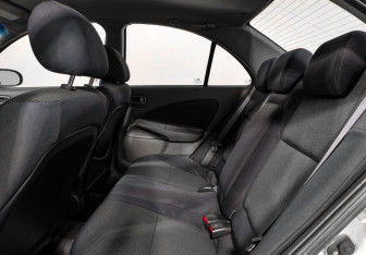 Подержанный автомобиль Nissan Almera Classic 2010 года (12 фото)
