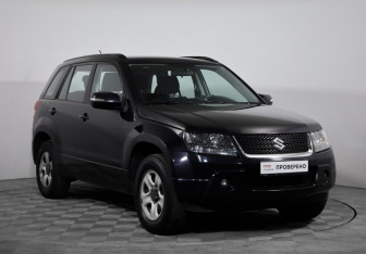 Подержанный автомобиль Suzuki Grand Vitara 2011 года (7 фото)