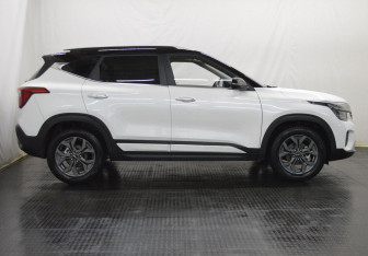 Подержанный автомобиль Kia Seltos 2025 года (4 фото)