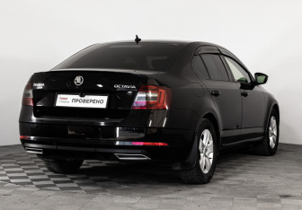 Подержанный автомобиль Skoda Octavia Liftback 2017 года (5 фото)