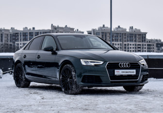 Подержанный автомобиль Audi A4 Sedan 2018 года (3 фото)