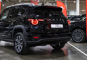 Подержанный автомобиль Haval H7 2025 года (10 фото)