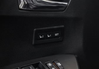 Подержанный автомобиль Toyota RAV4 2016 года (21 фото)