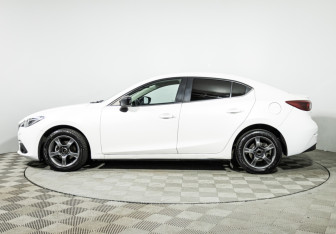 Подержанный автомобиль Mazda 3 Sedan 2014 года (8 фото)