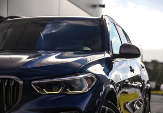 Подержанный автомобиль BMW X5 2019 года (2 фото)