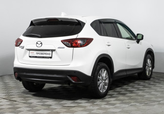 Подержанный автомобиль Mazda CX-5 2017 года (5 фото)