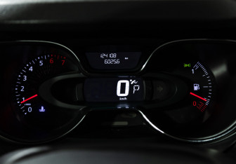Подержанный автомобиль Renault Kaptur 2017 года (12 фото)