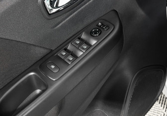 Подержанный автомобиль Renault Kaptur 2020 года (10 фото)