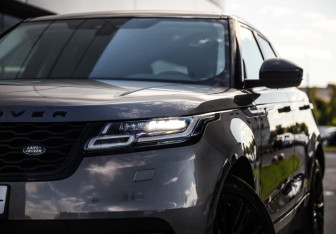Подержанный автомобиль Land Rover Range Rover Velar 2018 года (2 фото)