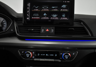 Подержанный автомобиль Audi Q5 2021 года (16 фото)