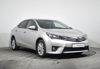 Подержанный автомобиль Toyota Corolla Sedan 2014 года (3 фото)