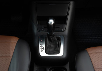 Подержанный автомобиль Volkswagen Tiguan 2010 года (12 фото)