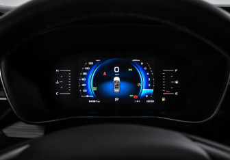 Подержанный автомобиль Geely Atlas Pro 2023 года (21 фото)