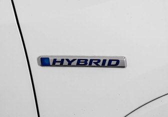 Подержанный автомобиль Honda Vezel 2014 года (23 фото)