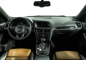 Подержанный автомобиль Audi Q5 2013 года (13 фото)