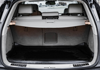 Подержанный автомобиль Cadillac SRX 2012 года (37 фото)