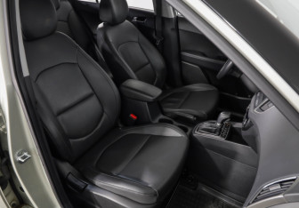 Подержанный автомобиль Hyundai Creta 2019 года (24 фото)