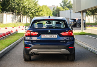 Подержанный автомобиль BMW X1 2019 года (7 фото)