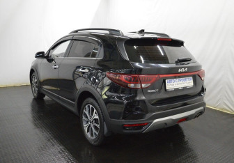 Подержанный автомобиль Kia Rio Hatchback 2022 года (7 фото)