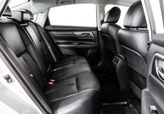 Подержанный автомобиль Nissan Teana 2014 года (25 фото)