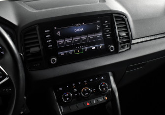 Подержанный автомобиль Skoda Karoq 2021 года (16 фото)