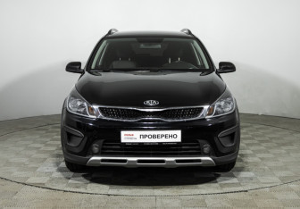 Подержанный автомобиль Kia Rio Hatchback 2017 года (2 фото)