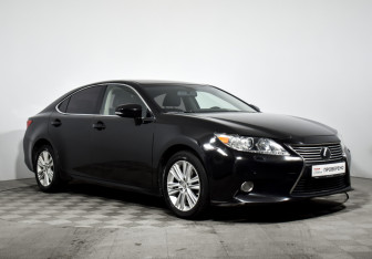 Подержанный автомобиль Lexus ES 2012 года (3 фото)