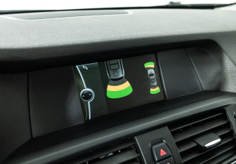 Подержанный автомобиль BMW X3 2013 года (15 фото)