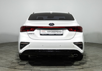Подержанный автомобиль Kia Cerato Sedan 2019 года (6 фото)