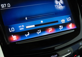 Подержанный автомобиль Cadillac ELR Fastback 2014 года (19 фото)