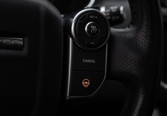 Подержанный автомобиль Land Rover Range Rover Sport 2016 года (14 фото)