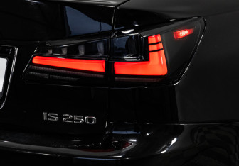 Подержанный автомобиль Lexus IS Sedan 2008 года (7 фото)